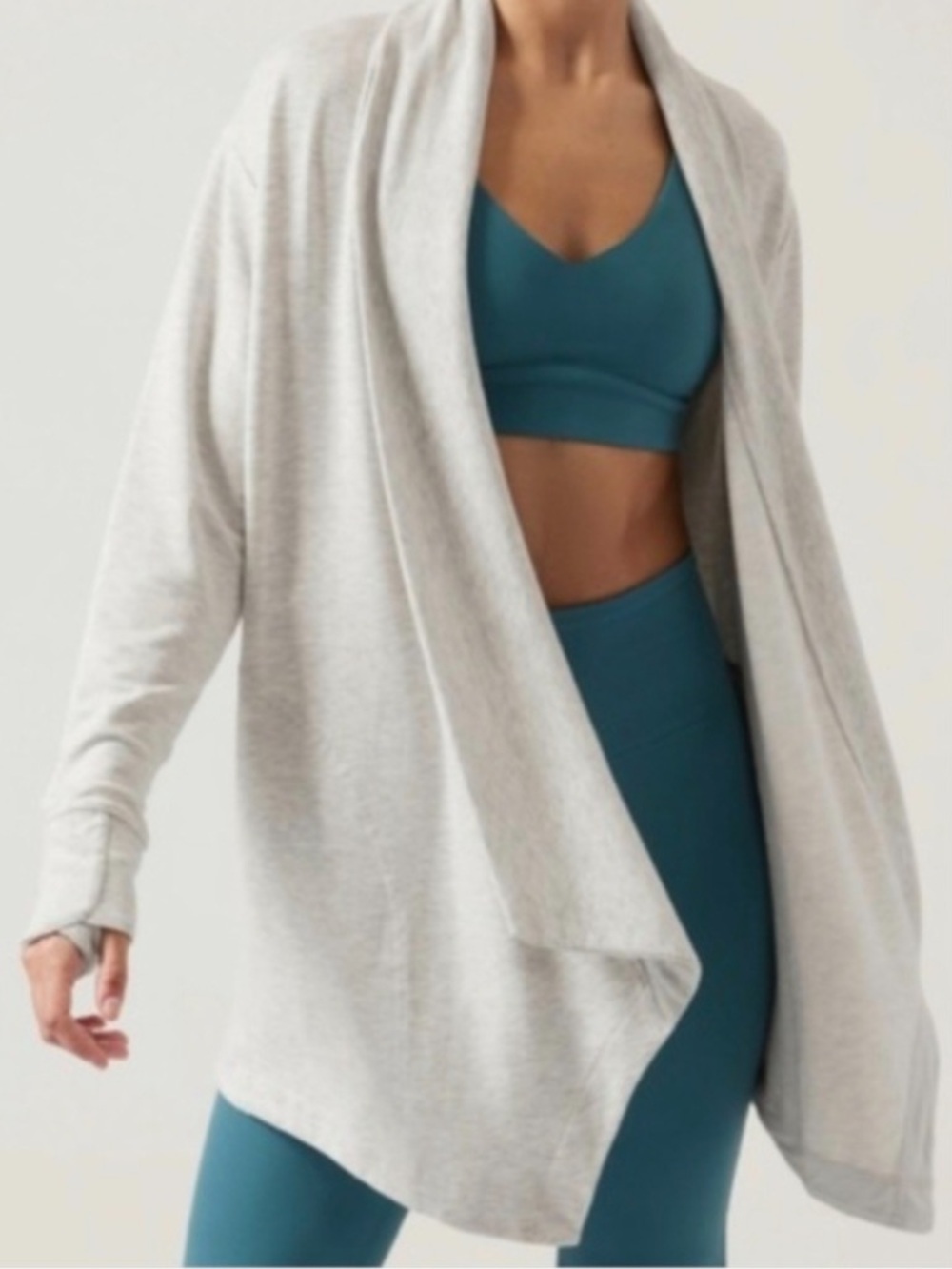 Athleta Pranayama Restore wrap Cardigan dark gray open front thumb holes Large